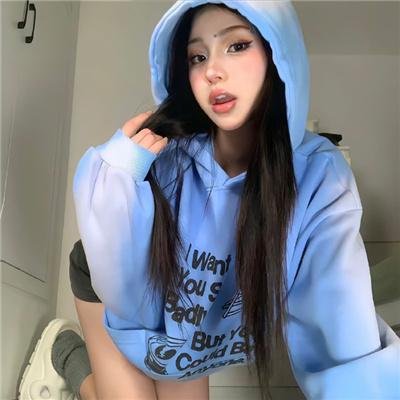 想踢沉迷男的女人